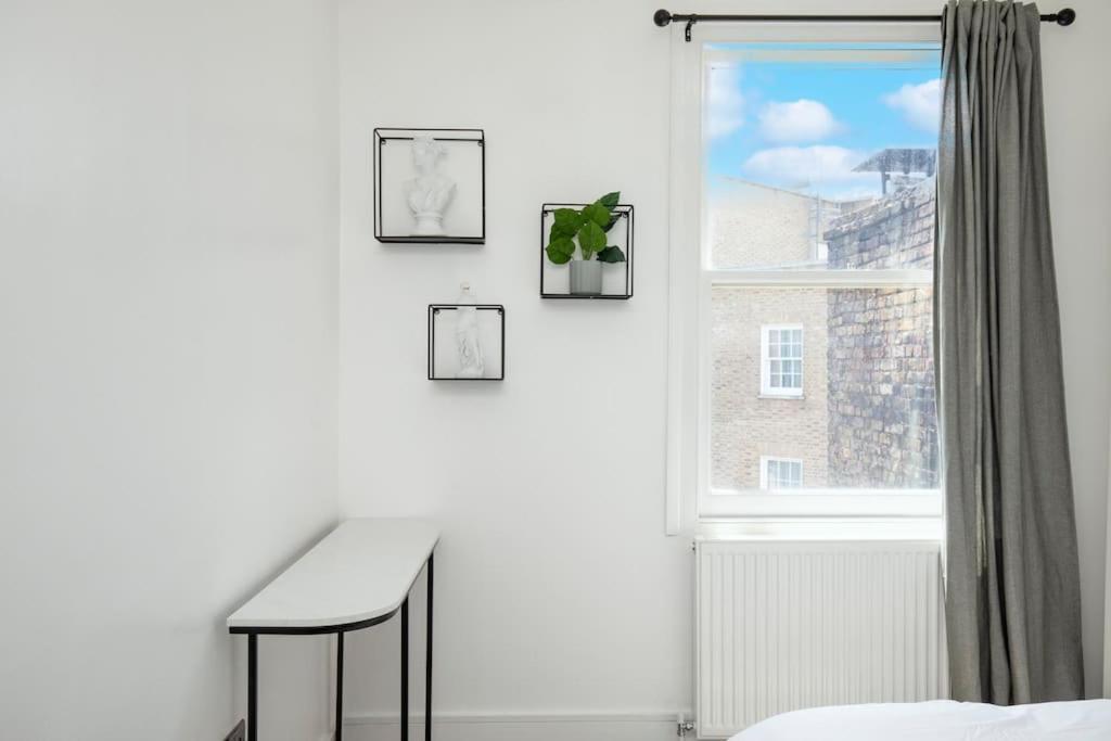 Apartament Spacious Serenity In The Heart Of Londra